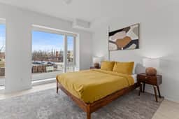 Stylish 3Br2Bth in Dist. District + Free Parking - Image 2