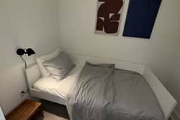 Modern 2BR Haven | City Views - Image 2