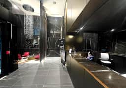 2BR Apt w/ Free Parking + Stunning City Views - Image 2