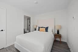 Stylish 3BR Townhome w/ Parking - Image 3