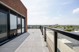 2-Level 3BR SkyLoft • City Views • Huge Terrace - Image 2