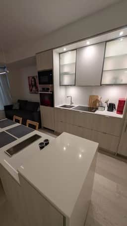 Yorkville 1BR | Stylish & Central - Image 5