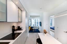 Chic Yorkville Condo • Sleeps 3 • Prime Location - Image 3