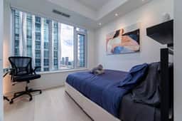 Chic Yorkville Condo • Sleeps 3 • Prime Location - Image 2
