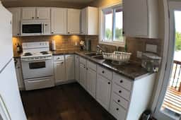 Charming 3-Bed Cottage Near Tobermory Bay - Image 5