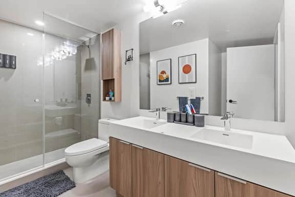 4-Bedroom Townhome in Canary District w/ Parking - Image 4