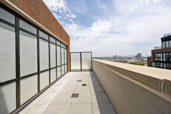Spacious 3-BDR Home with Incredible View + parking - Image 5