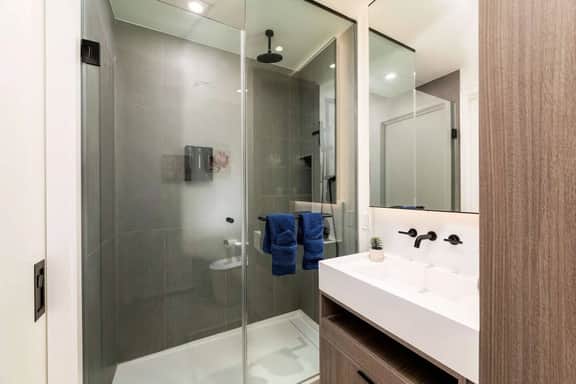 Downtown 2BR Condo w/ CN Tower Views - Image 3