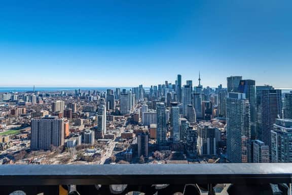 Downtown 2BR Condo w/ CN Tower Views - Image 5