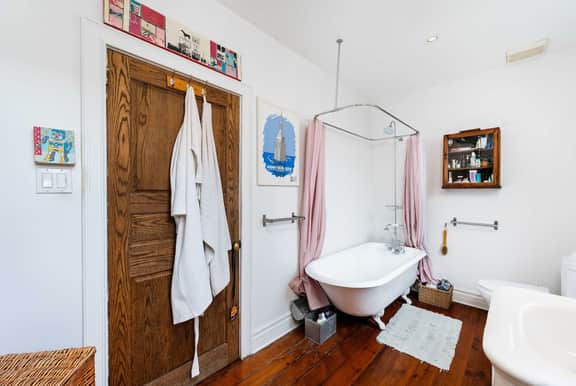 Elegant 3BR Toronto Home • Fully Equipped + Piano - Image 5