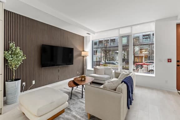 4-Bedroom Townhome in Canary District w/ Parking - Image 1